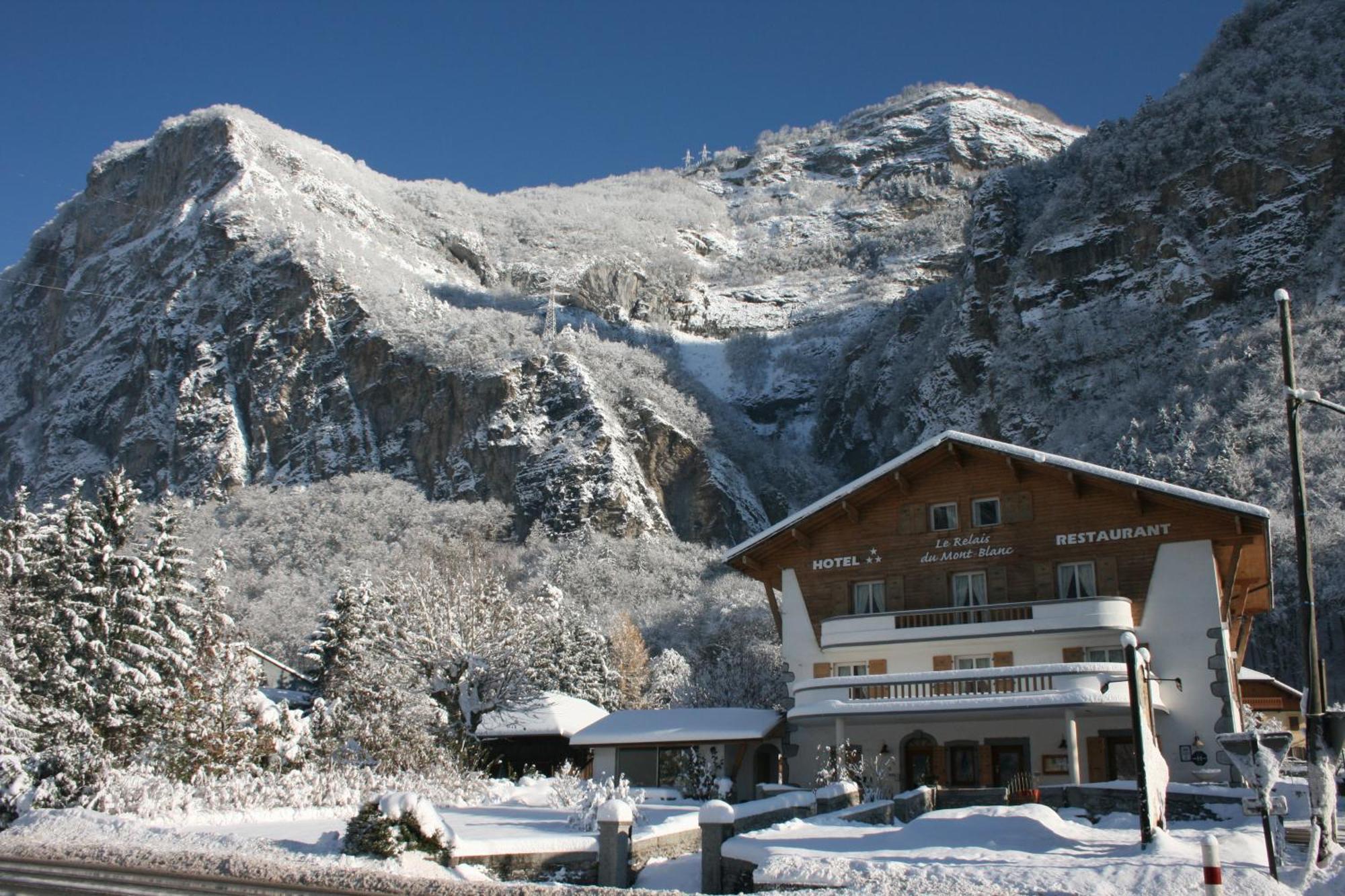 Le Relais Du Mont Blanc Hotel Magland Екстериор снимка